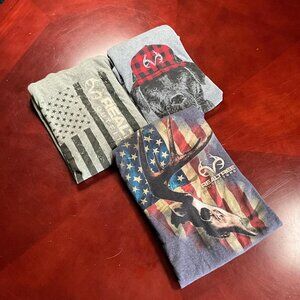 Mens Realtree Outdoors USA Hunting Graphic Tee Bundle (Large)